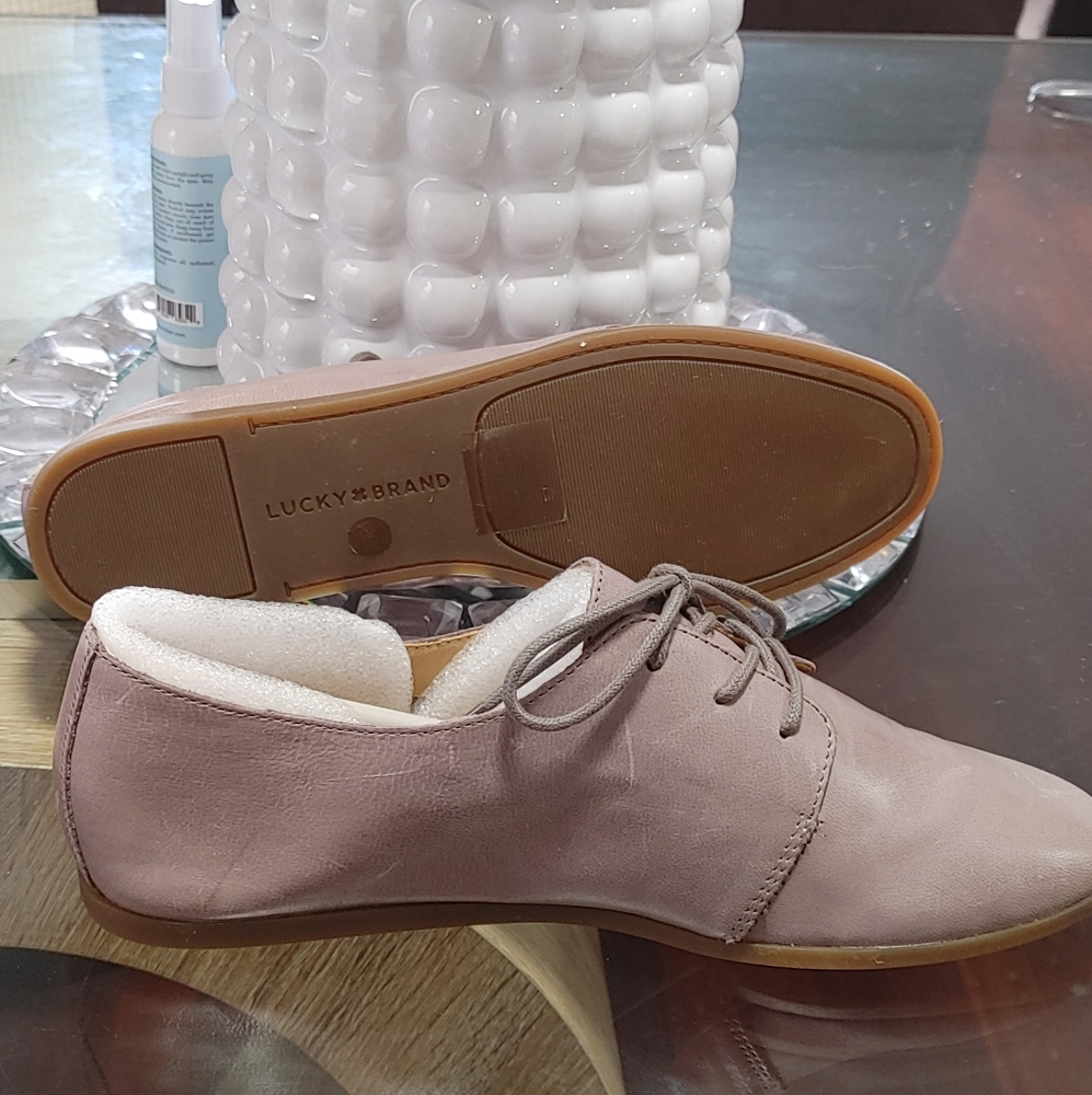 Women shoes